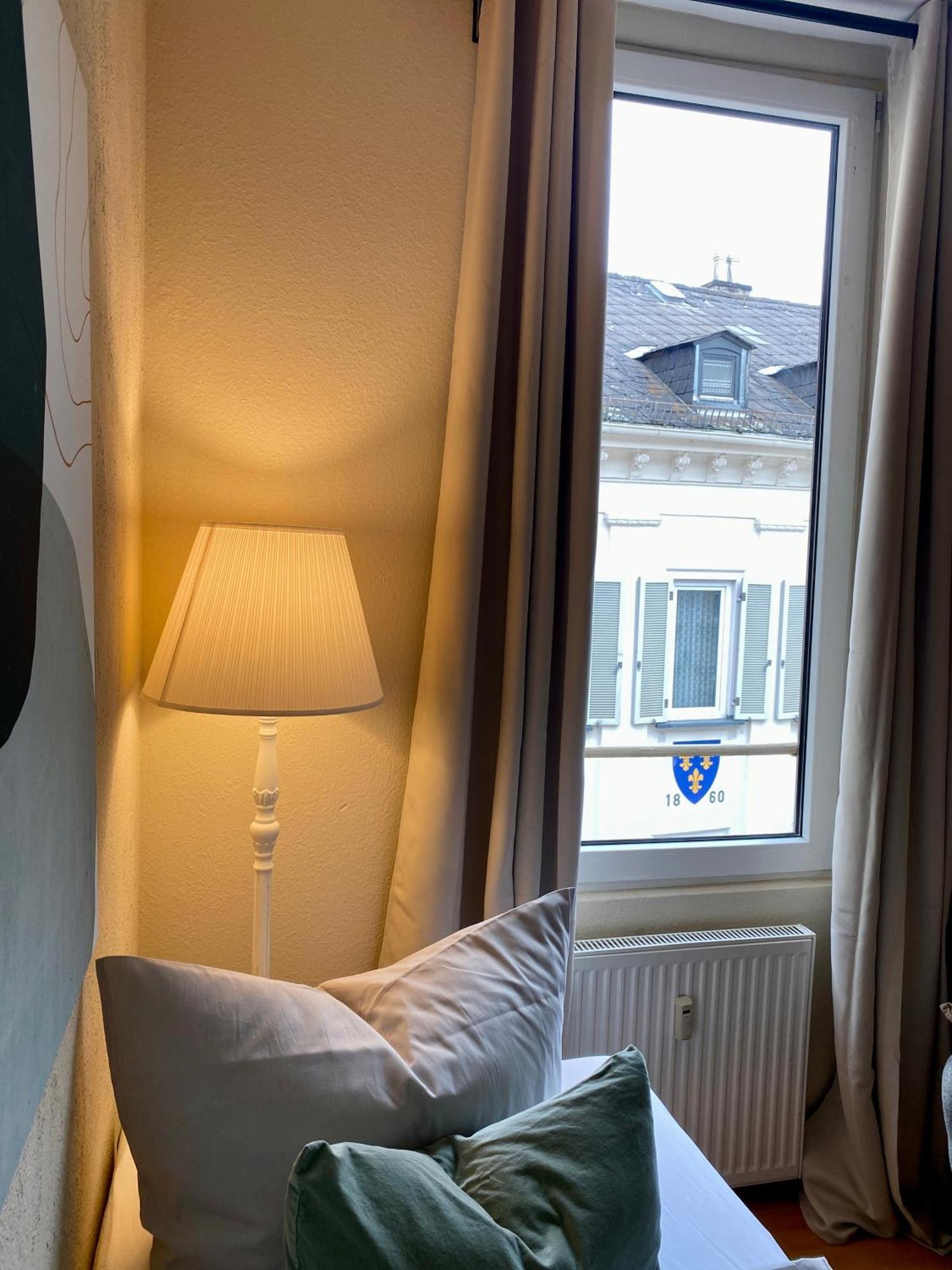 Ba Em City Apartment Wiesbaden Esterno foto