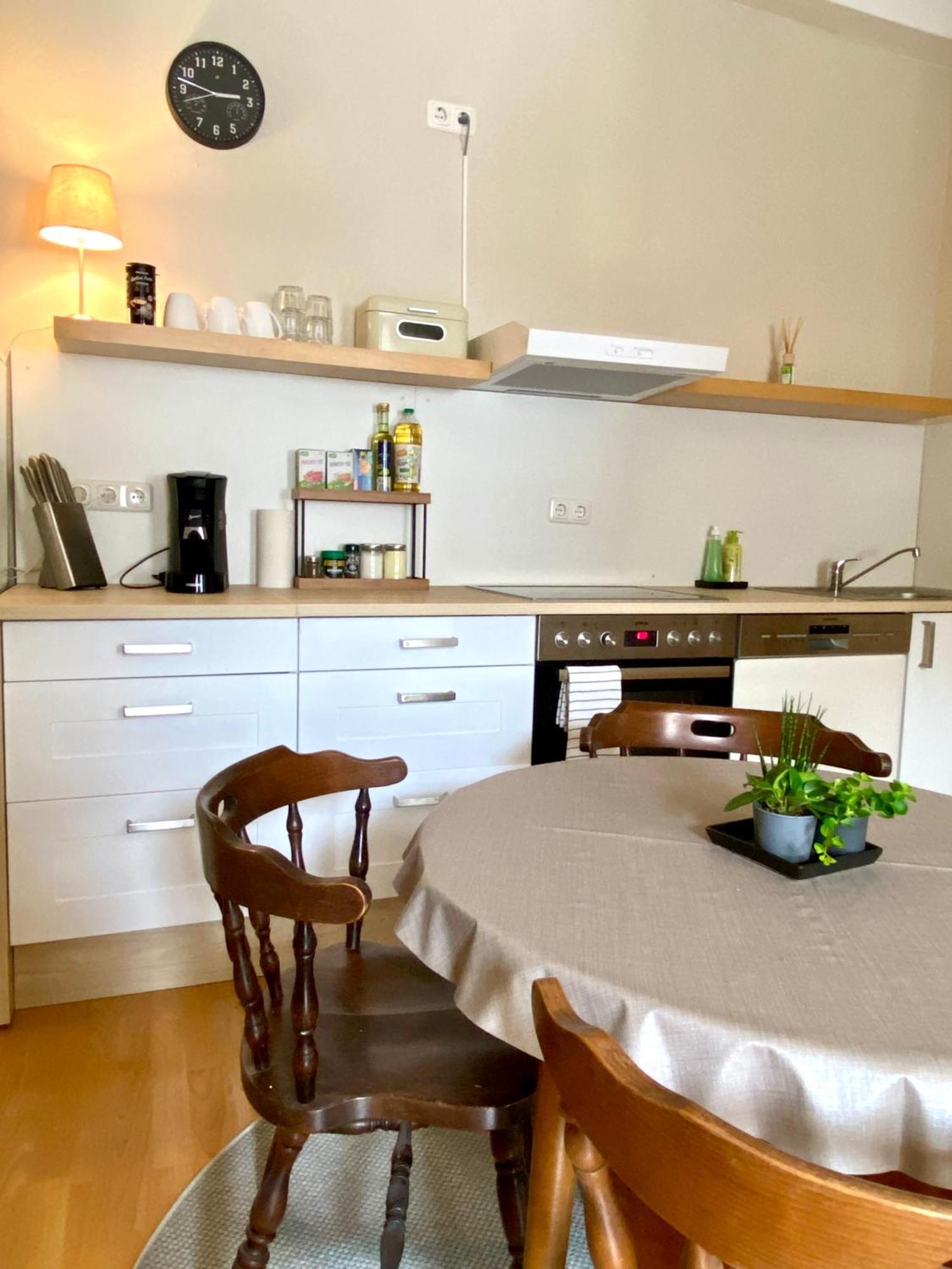 Ba Em City Apartment Wiesbaden Esterno foto
